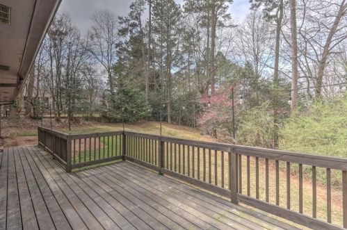 5545 Hidden Harbor Trl, Gainesville GA 30504-8186 exterior