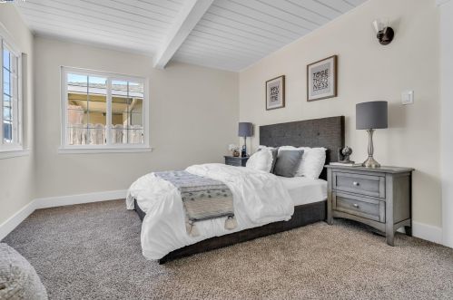 2961 Gillet Ave, Concord CA 94520-5407 exterior