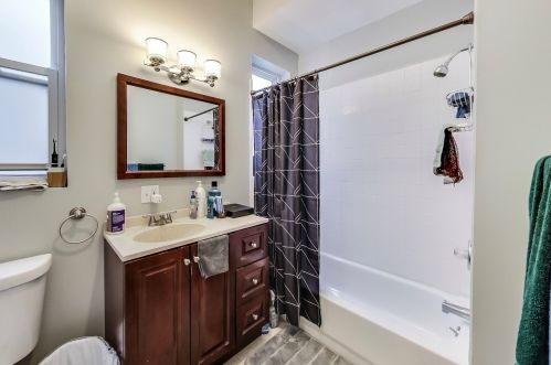 1730 Talman Ave, Chicago IL 60659-4910 exterior