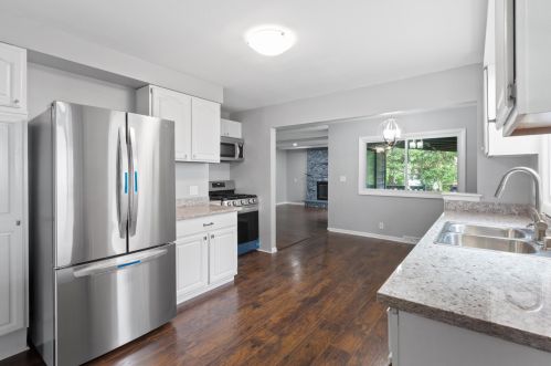 5264 51st Blvd, Milwaukee, WI 53218-3301