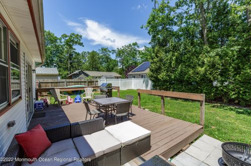 1618 Whitcomb Rd, Lacey NJ  08731-3347 exterior