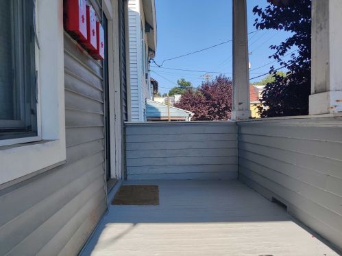 54 Gifford Ave, Poughkeepsie NY  12601-1810 exterior