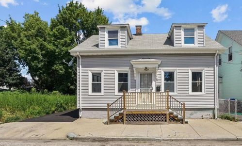 107 Bernon St, Providence RI  02908-3721 exterior