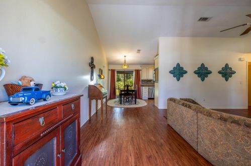 5426 Clark Ave, Fort Pierce FL 34983-2307 exterior