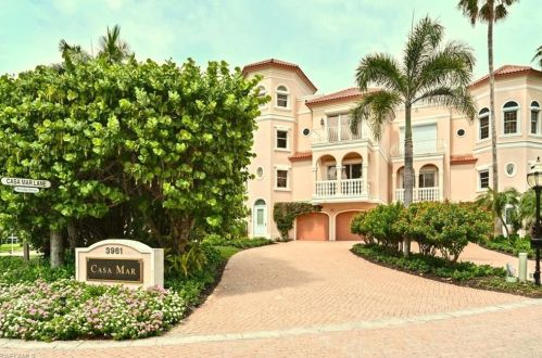 30 Casa Mar Ln, Naples, FL 34103-3685