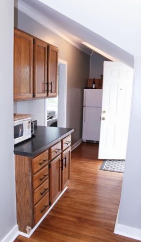 1019 Fulton St, Grand Rapids MI 49504-6117 exterior