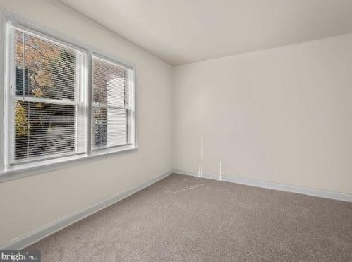 303 Franklin Ave, New Castle DE 19720-2516 exterior