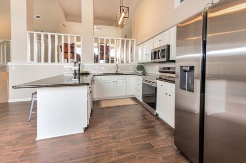 17 April Pt Dr, Montgomery TX 77356-8873 exterior