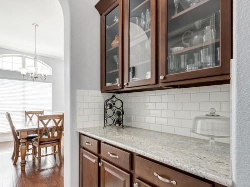 1200 Roma Dr, Frisco TX 75034-0904 exterior