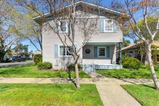 528 Grove St, Roseville, CA 95678-1423