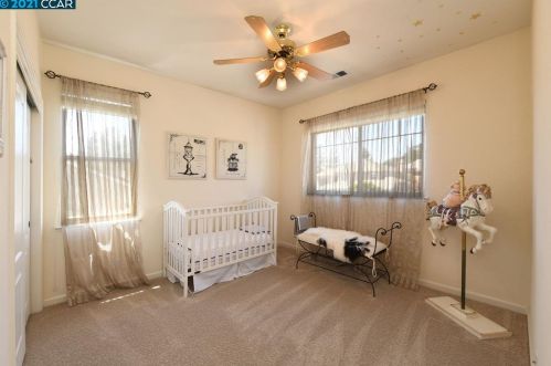 813 Vineyard Ct, Concord CA 94523-2189 exterior