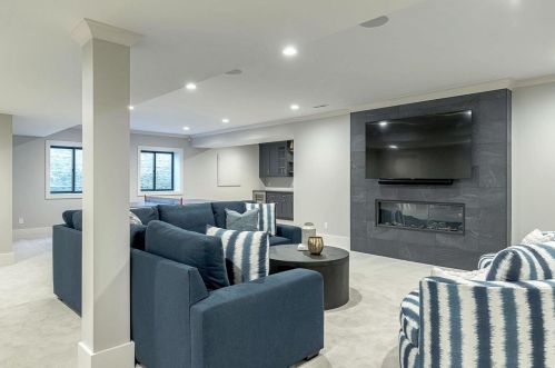 100 Ladue Meadows Ln, Saint Louis MO 63141-7503 exterior