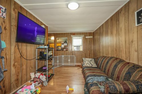 427 High St, Concord, NH 03303-3800