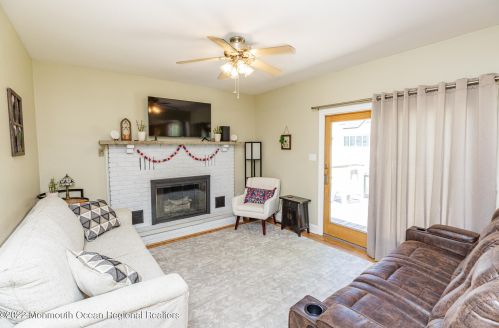 1618 Whitcomb Rd, Lacey NJ  08731-3347 exterior