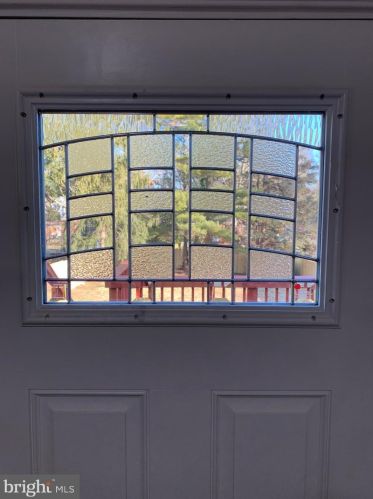 9407 Colesville Rd, Silver Spring MD 20901-4819 exterior