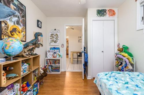 9 Ashby St, Providence RI 02919-6604 exterior