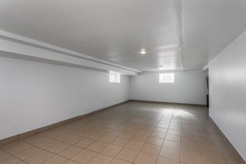 9239 Springfield Ave, Chicago IL 60805-1461 exterior