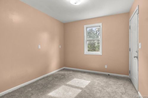 5834 Belton St, Garden City MI  48135-2531 exterior