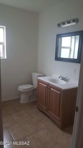 802 34th St, Tucson AZ  85713-4611 exterior