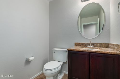 3014 72 Ln, Phoenix AZ 85033-3111 exterior