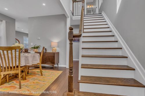 33 Avenue C, Atlantic Highlands NJ  07716-1069 exterior