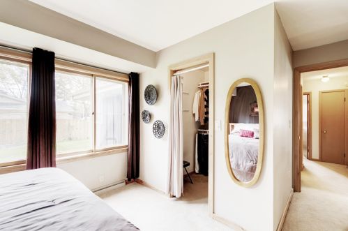 4708 Parkside Dr, Milwaukee WI 53225-4438 exterior