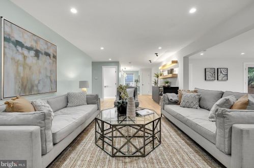 4624 Asbury Pl, Washington DC  20016-4325 exterior