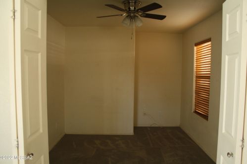 6443 Sunrise Vly Dr, Tucson AZ 85706-4951 exterior