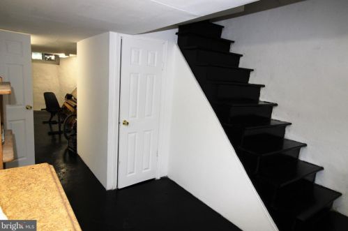 704 Chelten Ave, Philadelphia PA 19126-3712 exterior