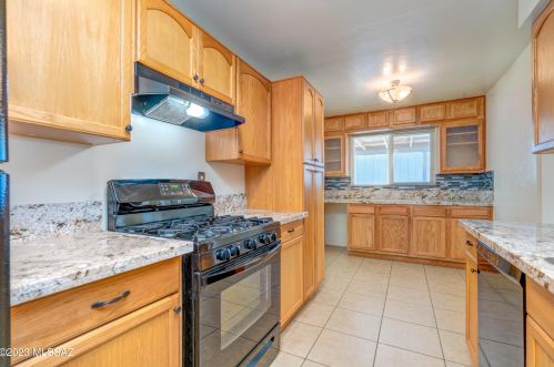 4542 15th St, Tucson AZ 85701-2444 exterior