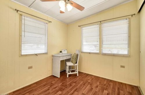 18 Henderson Dr, Naples FL 34114-8232 exterior