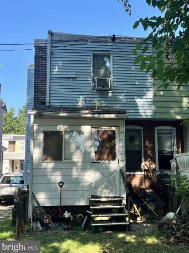 2306 Upland St, Chester PA 19013-5127 exterior