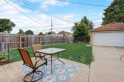 174 71, Milwaukee WI 53214-1654 exterior