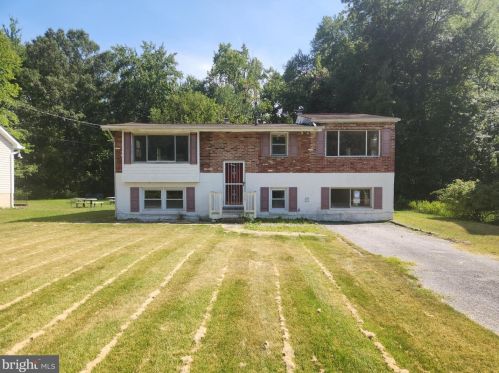 475 Lincoln Dr, Glen Burnie, MD 21060-8705