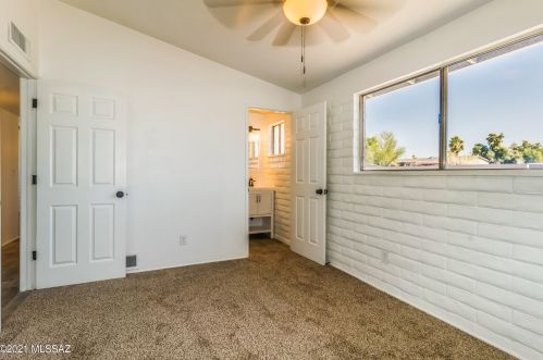 3051 Eastview Ave, Tucson AZ  85730-2905 exterior