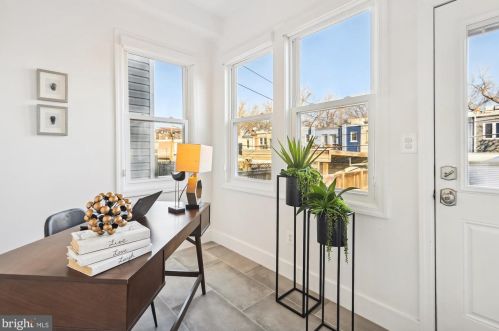 619 14th St, Washington DC  20002-5413 exterior