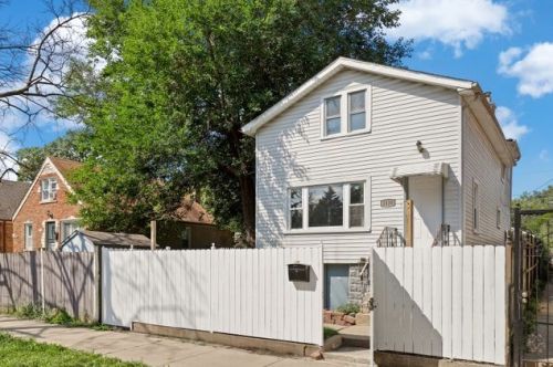 2128 Mobile Ave, Chicago IL 60634-1547 exterior