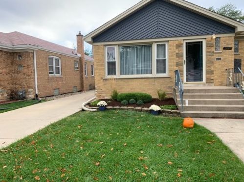 9040 Sacramento, Chicago IL 60655-2005 exterior