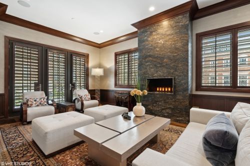 2900 Hermitage Ave, Chicago IL 60609-2733 exterior