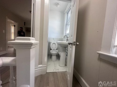 777 Gadek Pl, Perth Amboy NJ  08861-2907 exterior