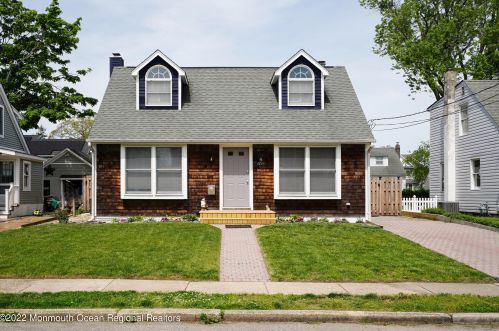 1231 Fleming Ave, Point Pleasant Beach NJ 08742-4040 exterior