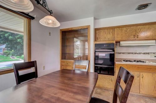 4272 72nd St, Milwaukee WI  53216-1038 exterior