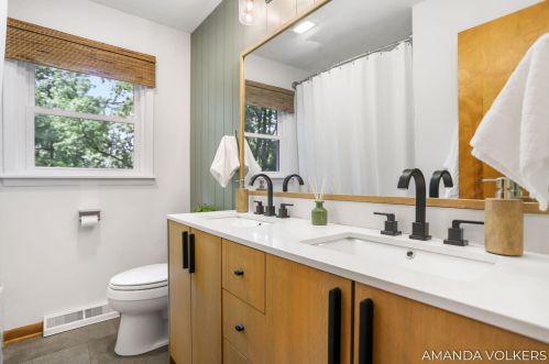 4513 Terry Dr, Grand Rapids MI 49512-5338 exterior