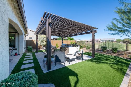 22417 29 Pl, Phoenix AZ 85040 exterior