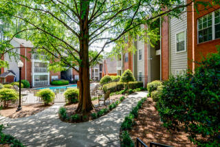 4099 Chastain Park Ct, Atlanta, GA 30342-3256