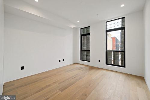 1355 Kater St, Philadelphia PA 19147-1817 exterior