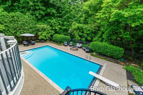 4424 Whitewood Farms Dr, Grand Rapids MI 49525-3487 exterior