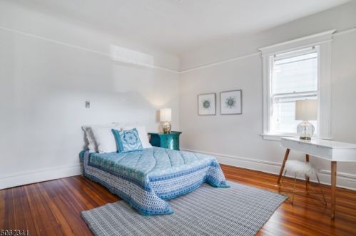 30 Cloverhill Pl, Montclair NJ 07042-4818 exterior