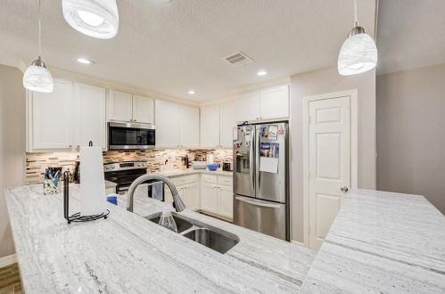 16282 Long Vly Ct, Conroe TX 77302-5489 exterior