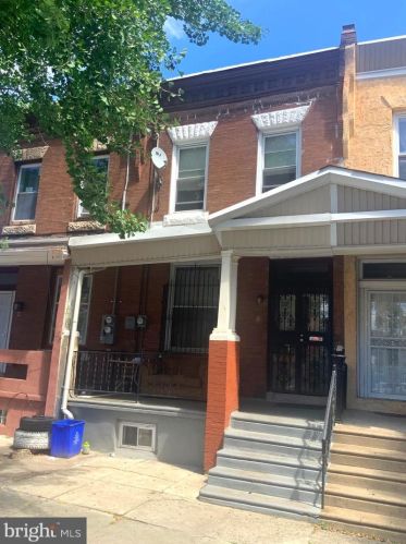 5 44th St, Philadelphia, PA 19104-2942